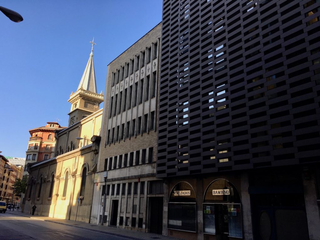 Bausünden in Etappen, Pamplona, Navarra, Spanien