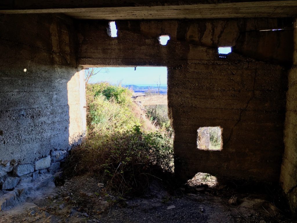 Lost Place bei Cesseras, Languedoc, Frankreich