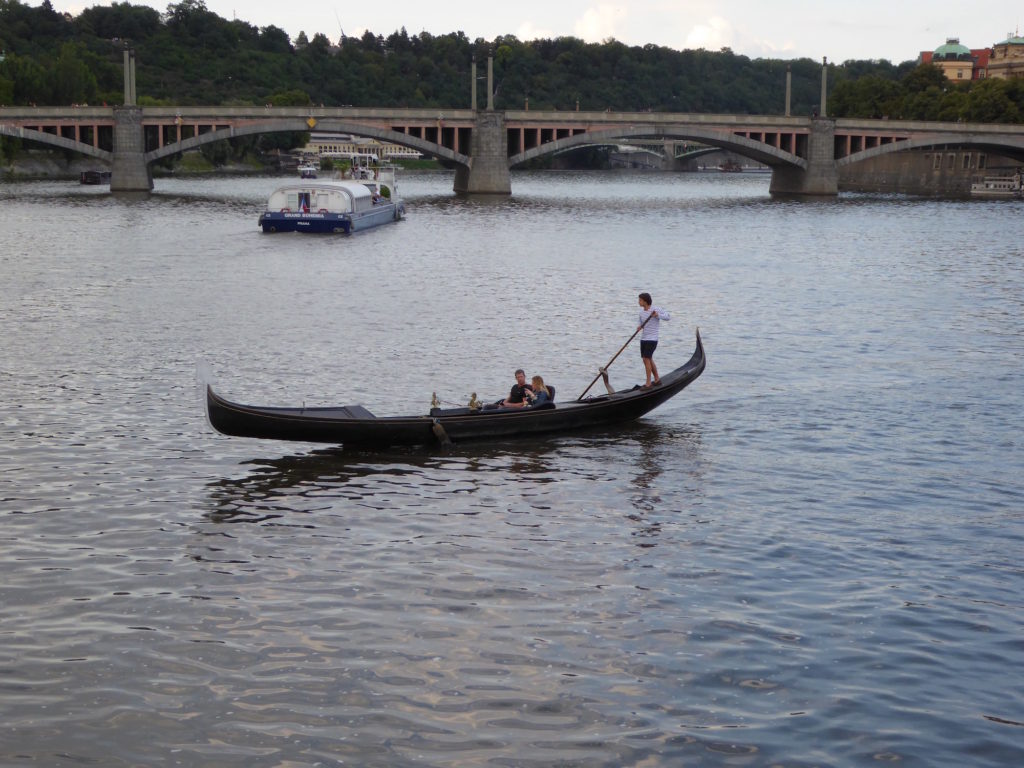 Gondoliere auf der Moldau