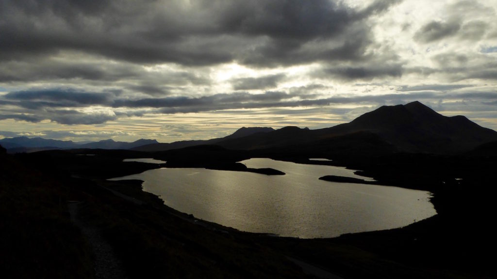 Knockan Crag bei Sonnenuntergang